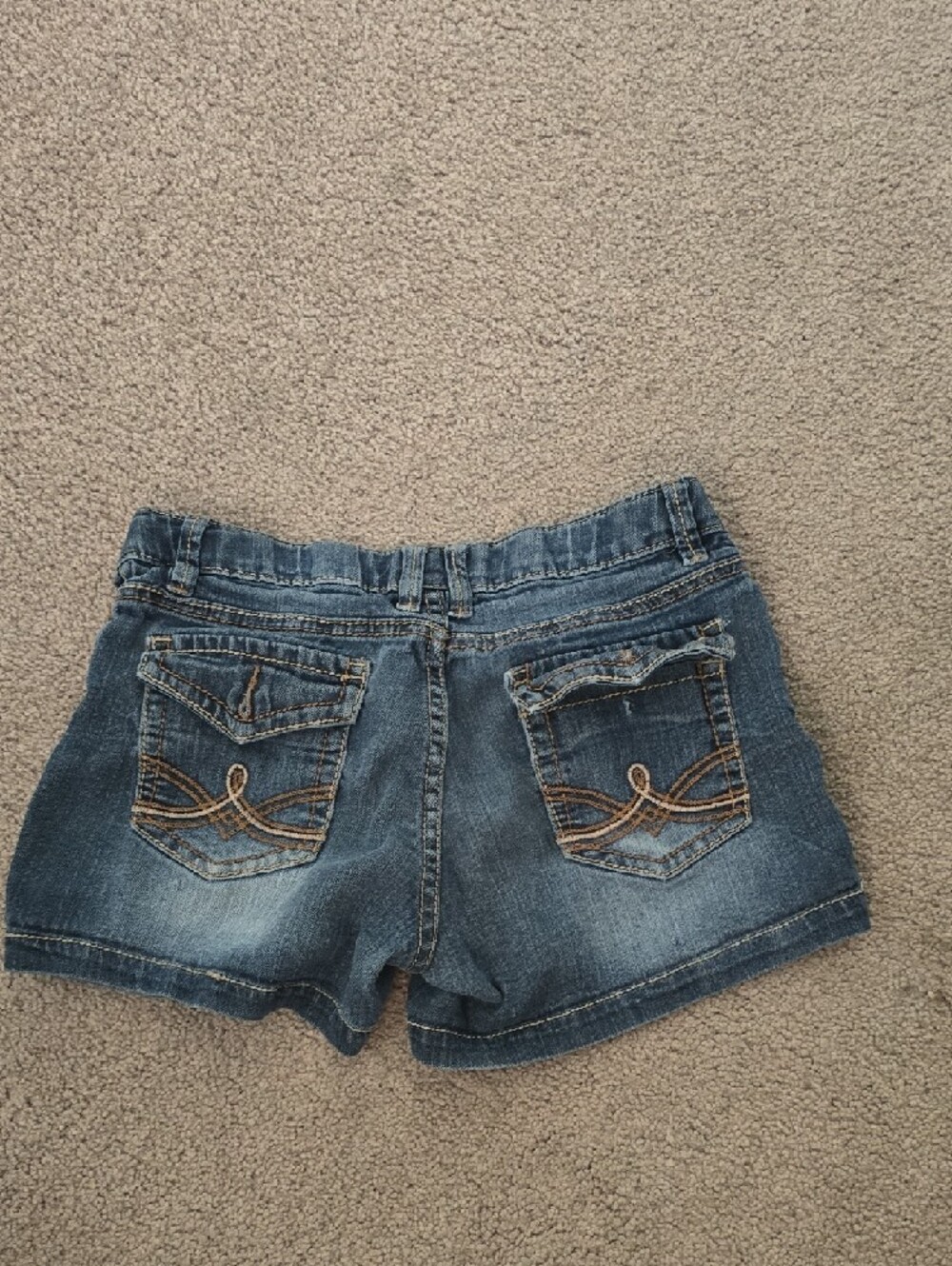 Mudd Denim Jean Shorts in Blue Wash - Picture 2 of 2